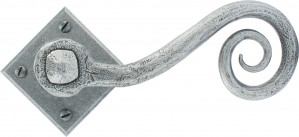 ANVIL - Pewter Monkeytail on Diamond Rosette  Anvil33612