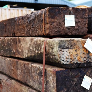 Hardwood Old Railway Sleepers 2.6m [RAILSLEEPHRW]