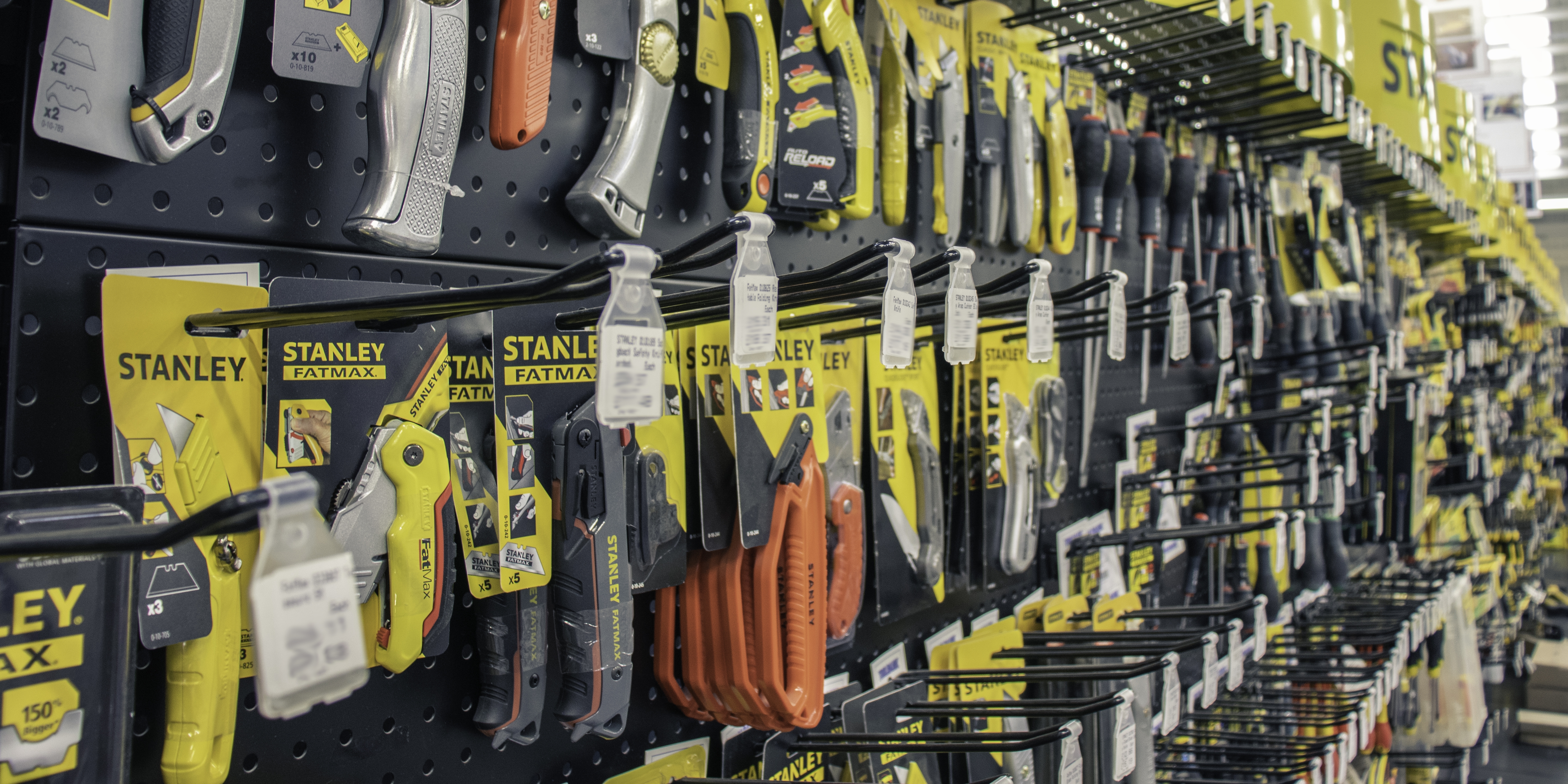 tools and hardware, power tools shrewsbury, tools shrewsbury, shropshire builders merchan